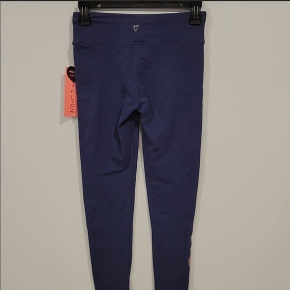 🎉 SALE Betsy Johnson Performance Leggings. Irregular - Picture 2 of 9